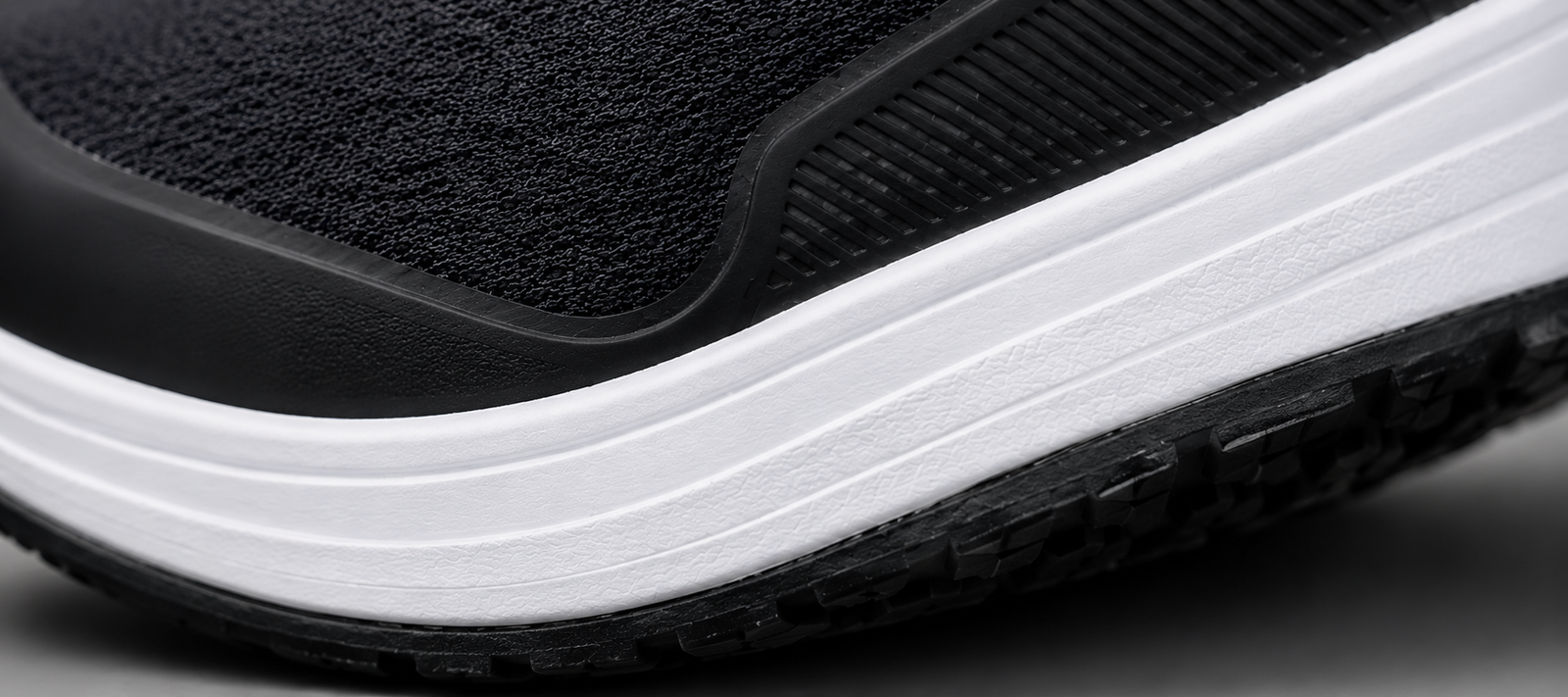Shoe component with perfect bonding using DSK adhesive under stress test